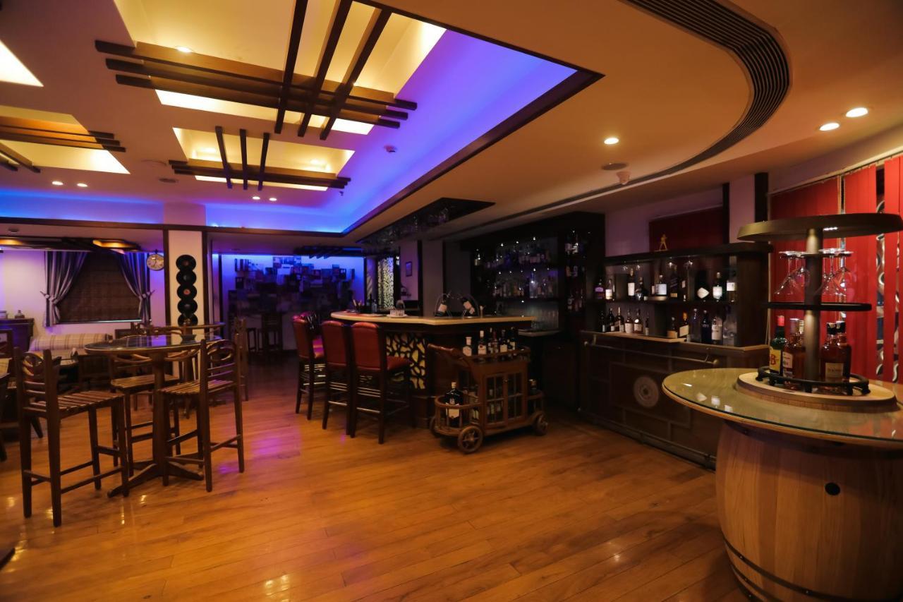 Hotel Saffron Leaf Dehradun Eksteriør bilde