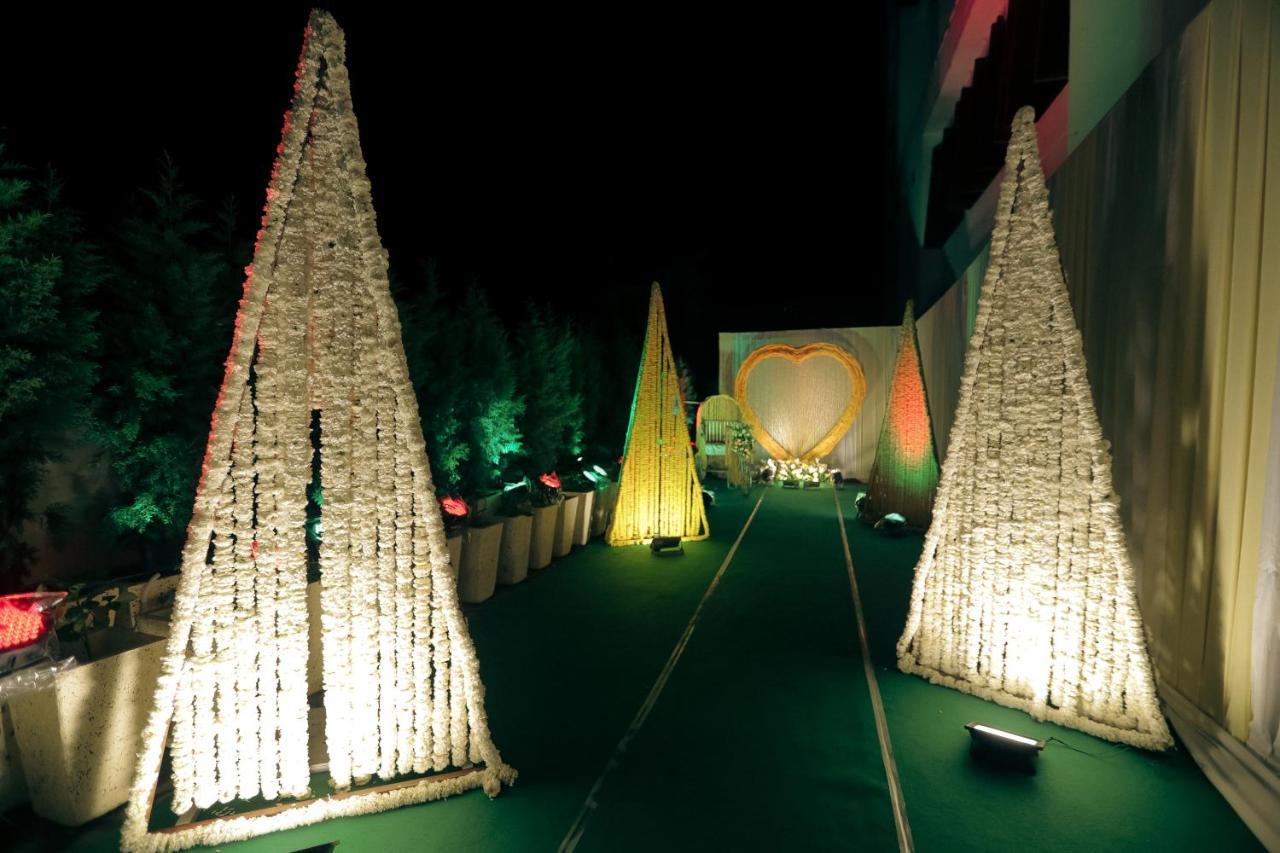 Hotel Saffron Leaf Dehradun Eksteriør bilde