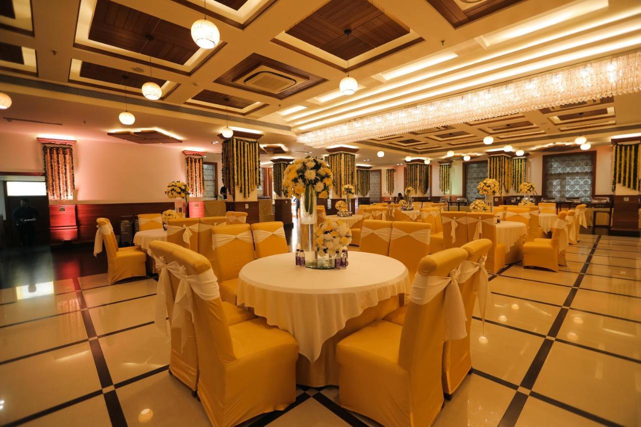 Hotel Saffron Leaf Dehradun Eksteriør bilde